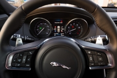 Novo Jaguar XE 2017